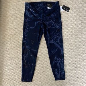 GapFit Women’s Marble Leggings
